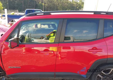 2020 Jeep Renegade Latitude Fwd z USA, uszkodzony, nr VIN ZACNJABB8LPL71703